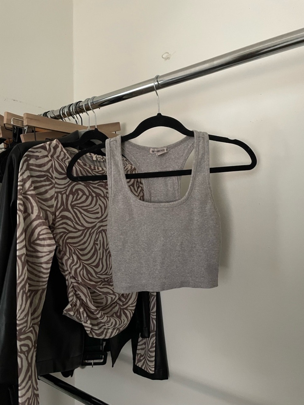 3/$15 Forever 21 Light Gray Ribbed Tank Crop Top